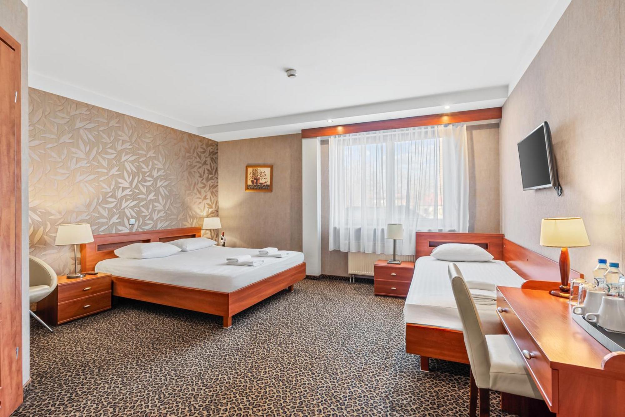 Hotel Diament Vacanza Katowice - Siemianowice Siemianowice Śląskie Dış mekan fotoğraf