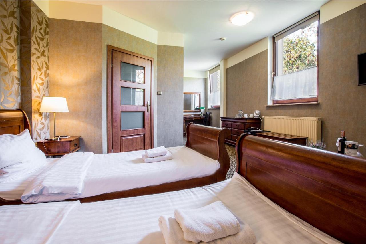 Hotel Diament Vacanza Katowice - Siemianowice Siemianowice Śląskie Dış mekan fotoğraf
